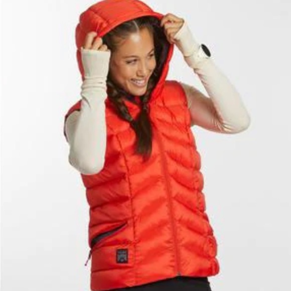 oiselle Jackets & Blazers - NWT Oiselle Puffy Bird Vest in Setting Sun